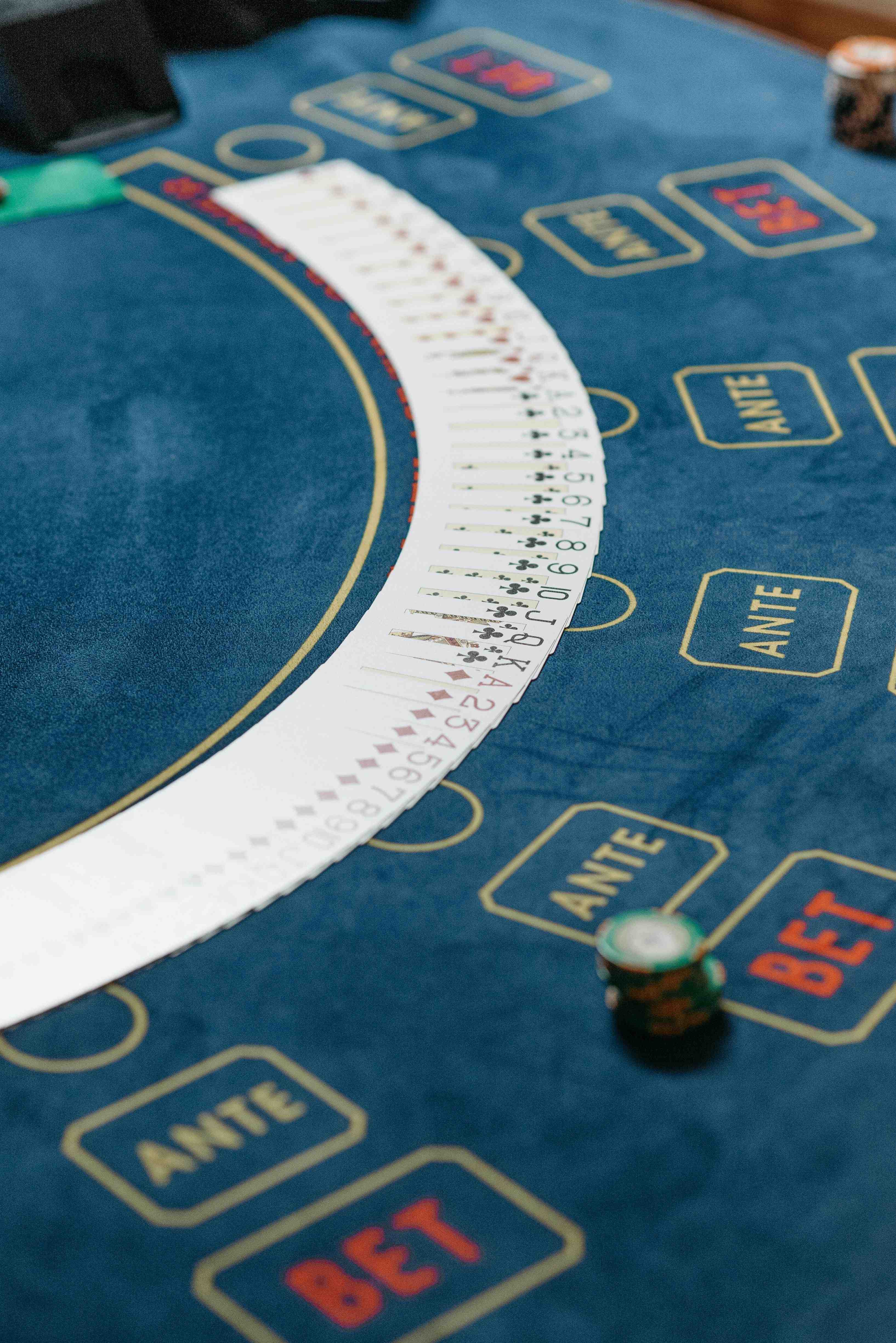 မြန်မာဘောလုံးပွဲများ ACC777 တွင် Live Betting ကစားနေသော မြင်ကွင်း